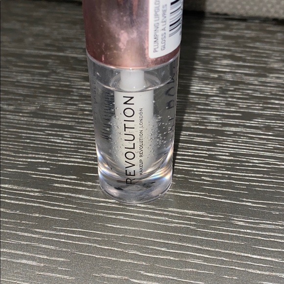Revolution pout bomb lipgloss - Picture 2 of 2